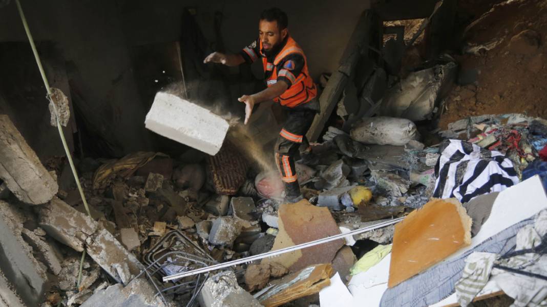 Gazze'deki katliamın 28. gününden acı kareler... Taş üstünde taş kalmadı 10